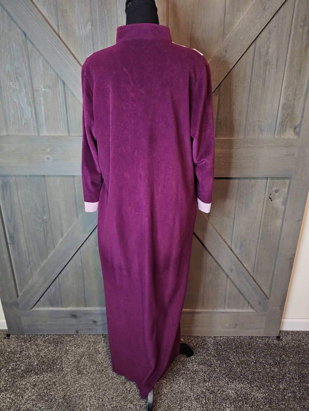 Vintage Vanity Fair Long Sleeve Fleece Robe Nightgown sz 12 - Picture 3 of 6
